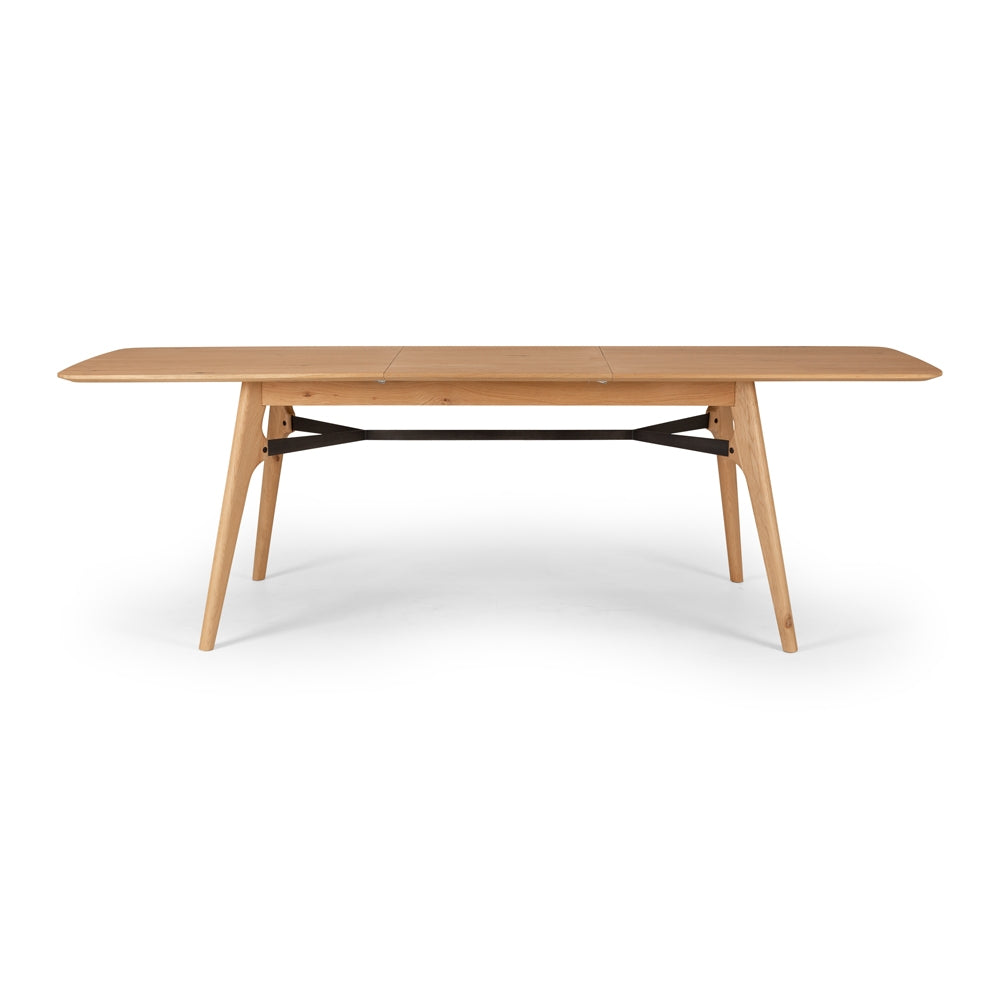 Flow Ext Dining Table 1800-2400 Front On