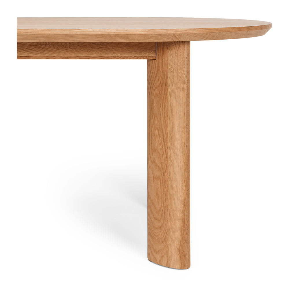 Kontur Dining Table Natural Leg Detail