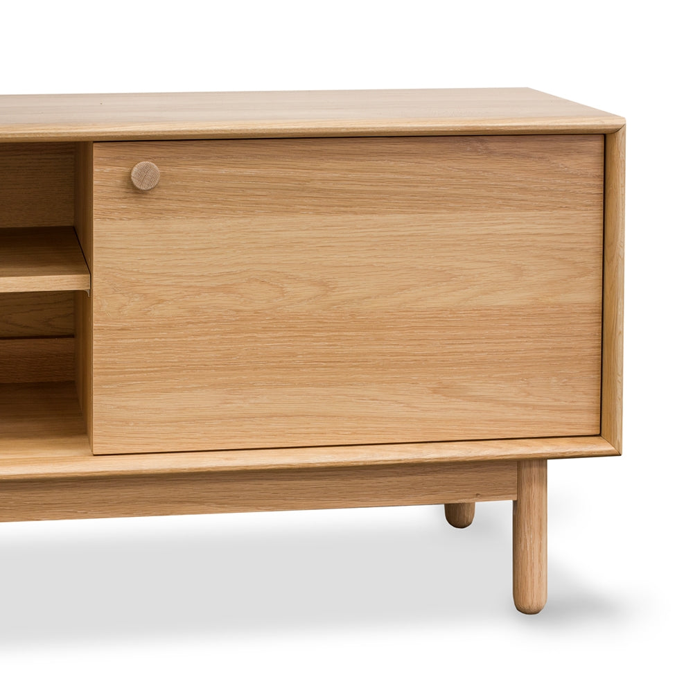 Rotterdam Entertainment Unit Close Up 